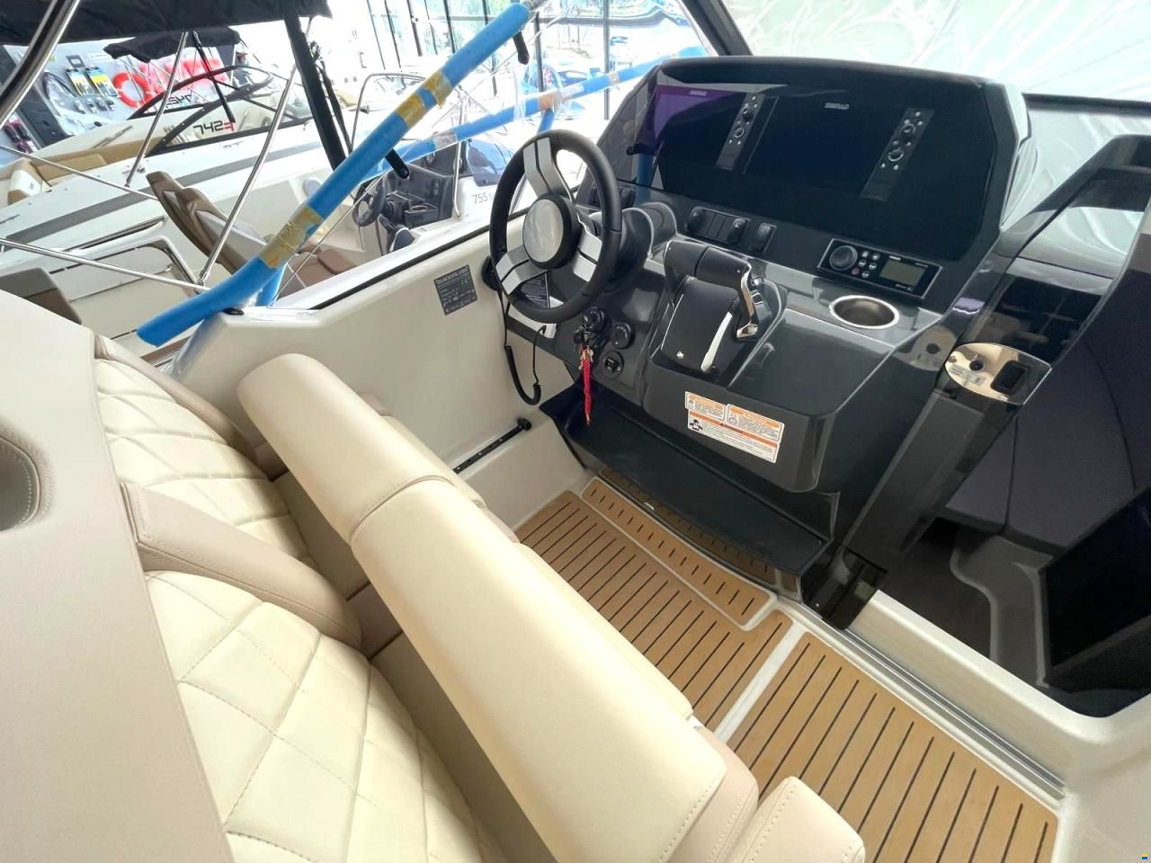 Quicksilver Inflatables Activ 875 Sundeck
