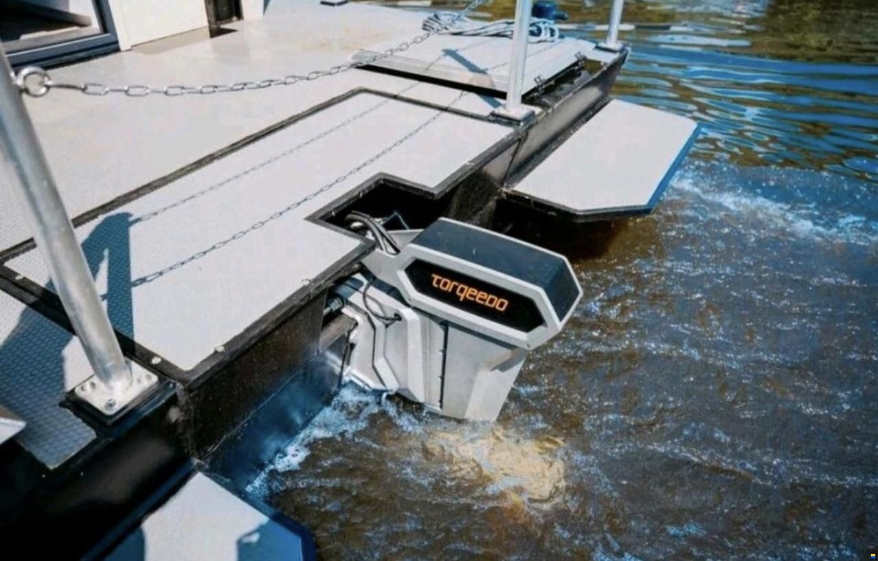 Delfin Tec Joy Life Hausboot