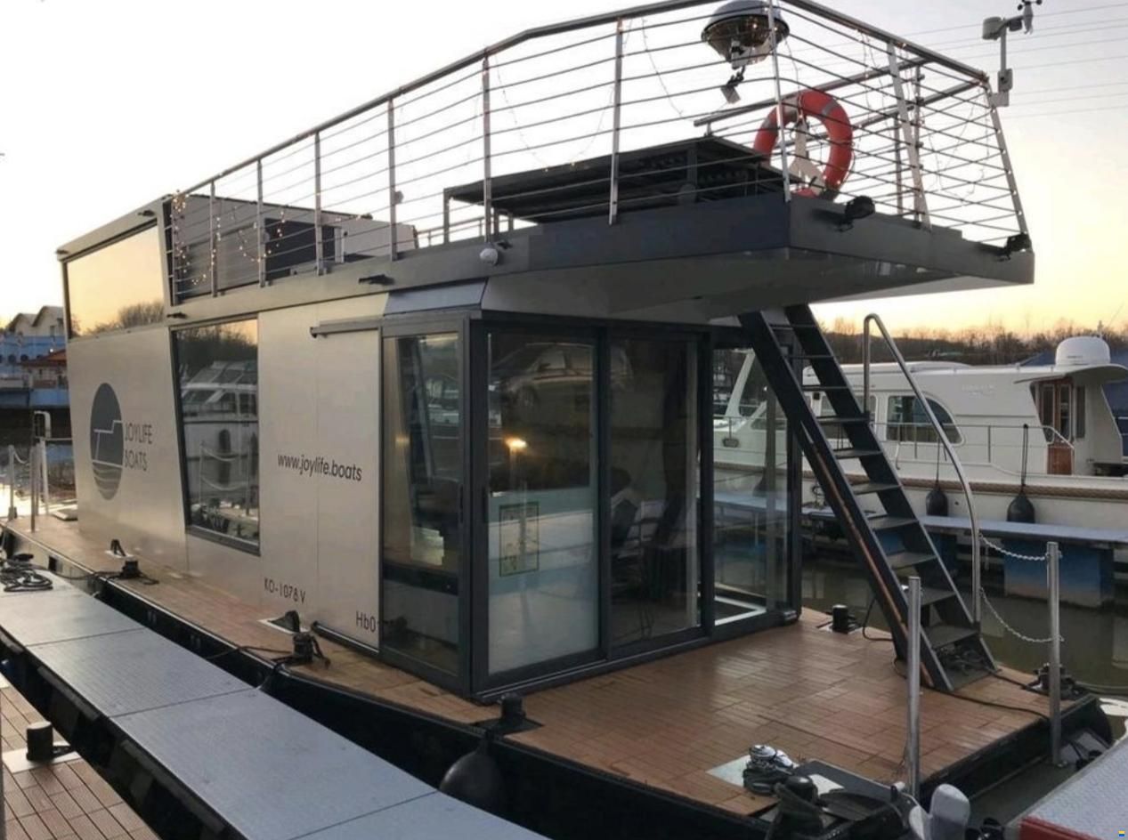 Delfin Tec Joy Life Hausboot
