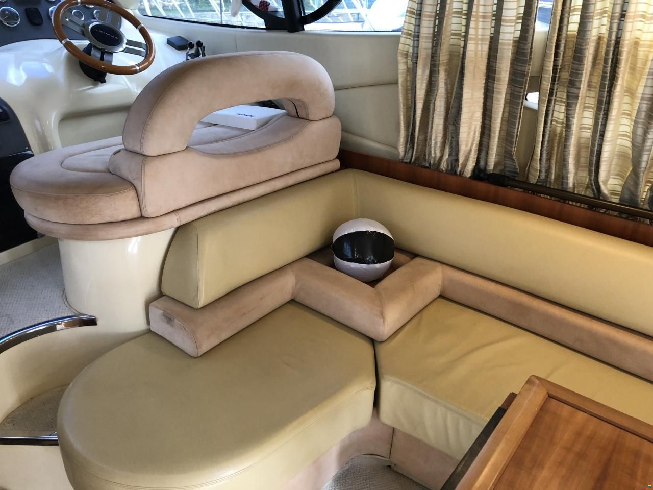 Azimut 39 EVO