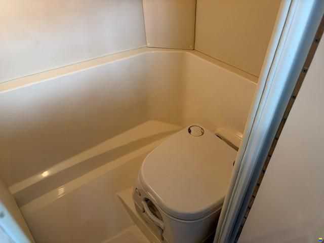 Sea Ray SPX23