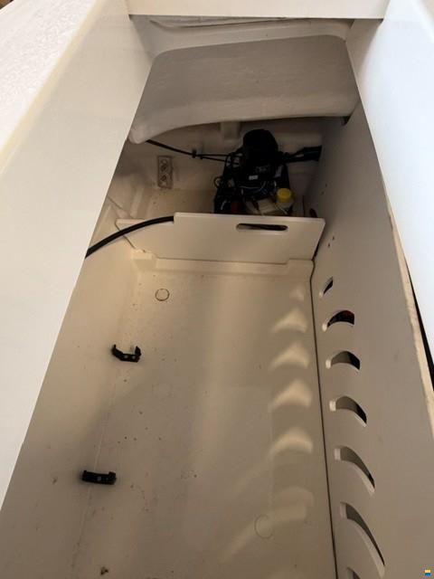 Sea Ray SPX23