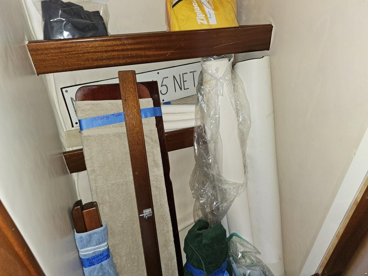 Amel Mango 52