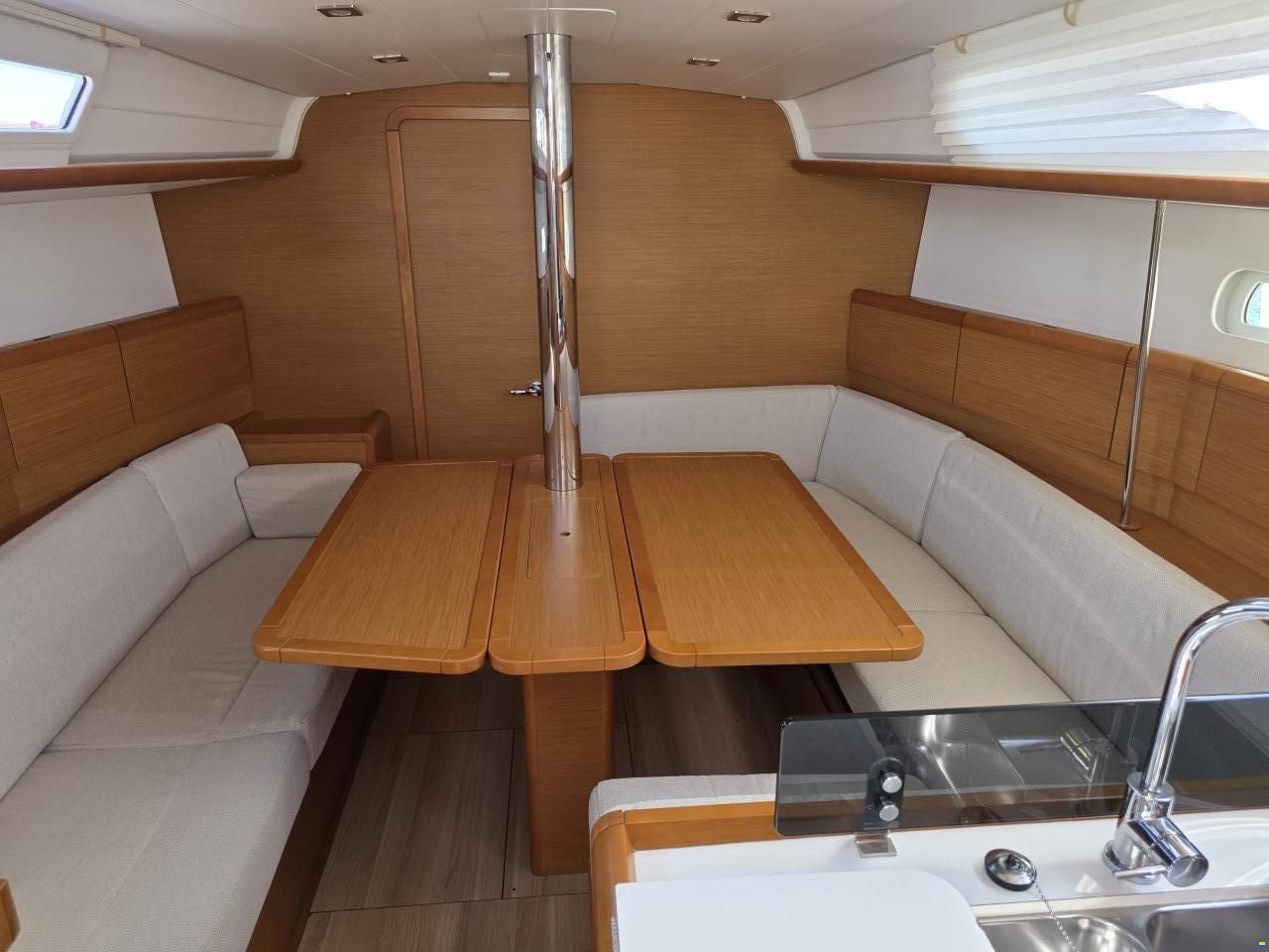 Jeanneau Sun Odyssey 379