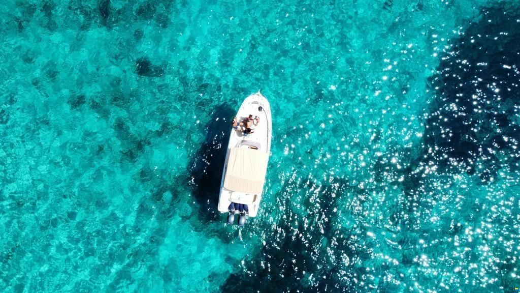 Sessa Key Largo 27 outboard