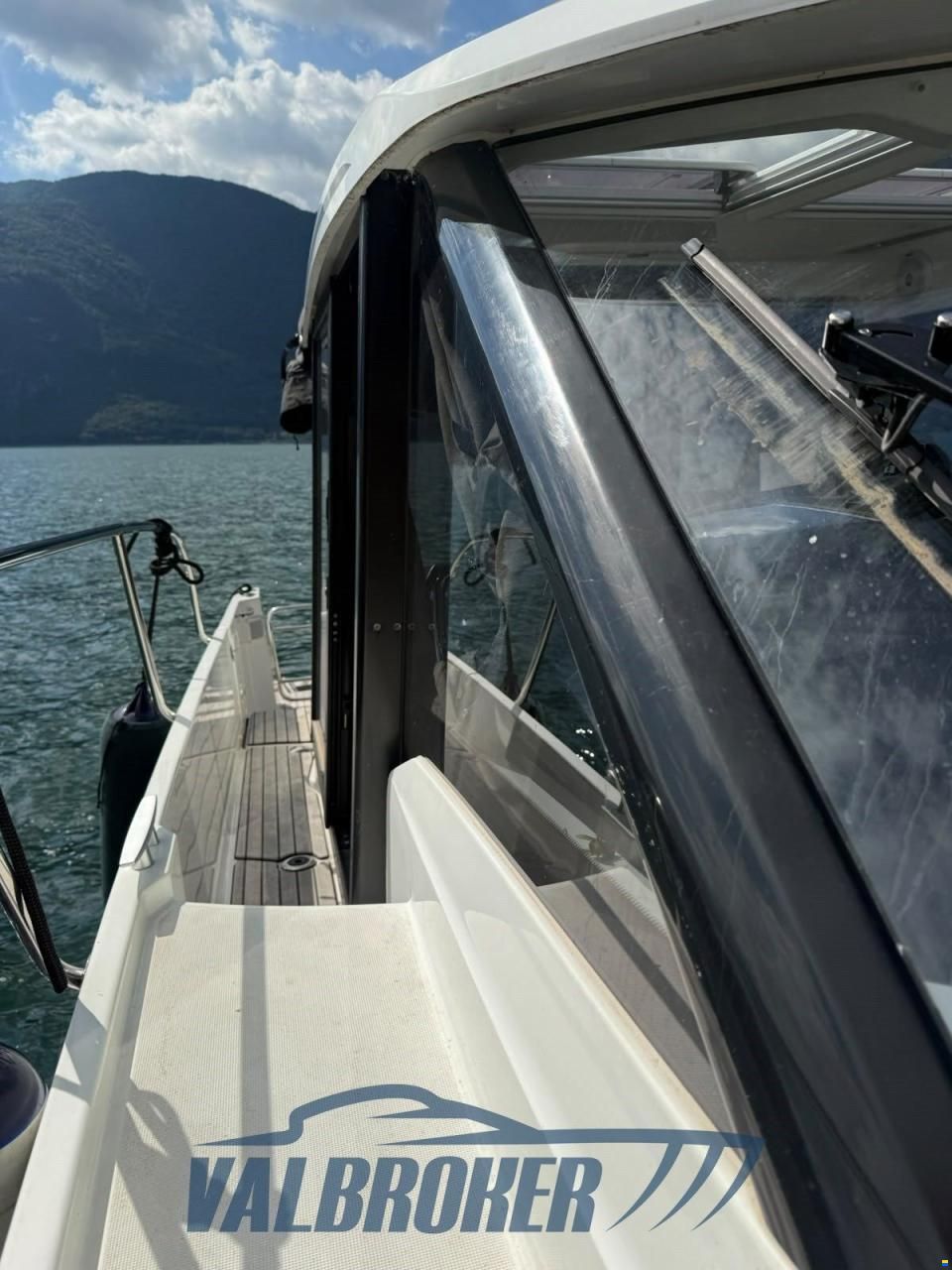 Jeanneau Merry Fisher 895