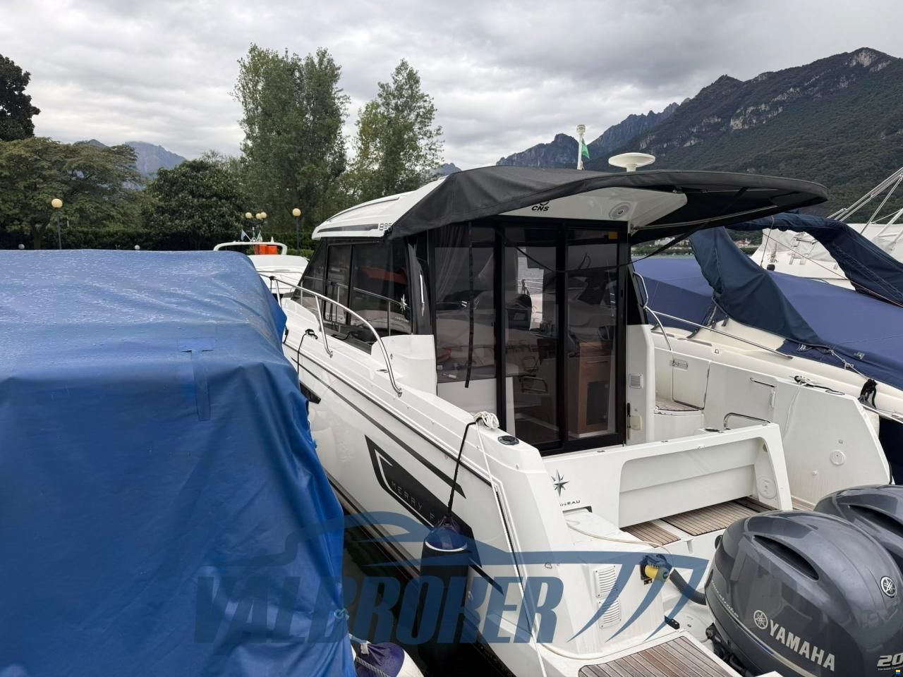 Jeanneau Merry Fisher 895
