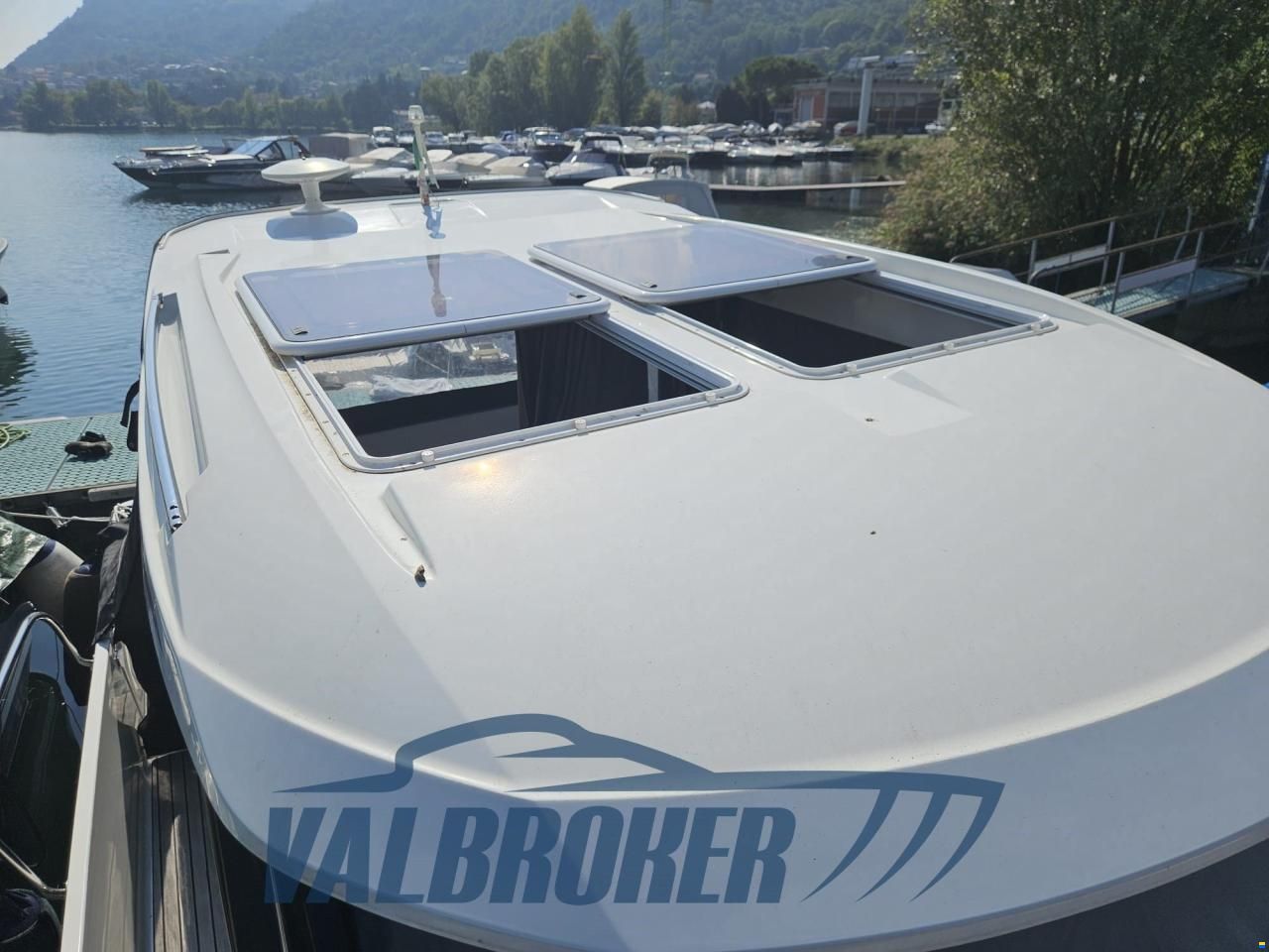 Jeanneau Merry Fisher 895