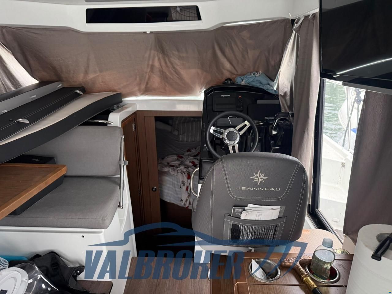 Jeanneau Merry Fisher 895