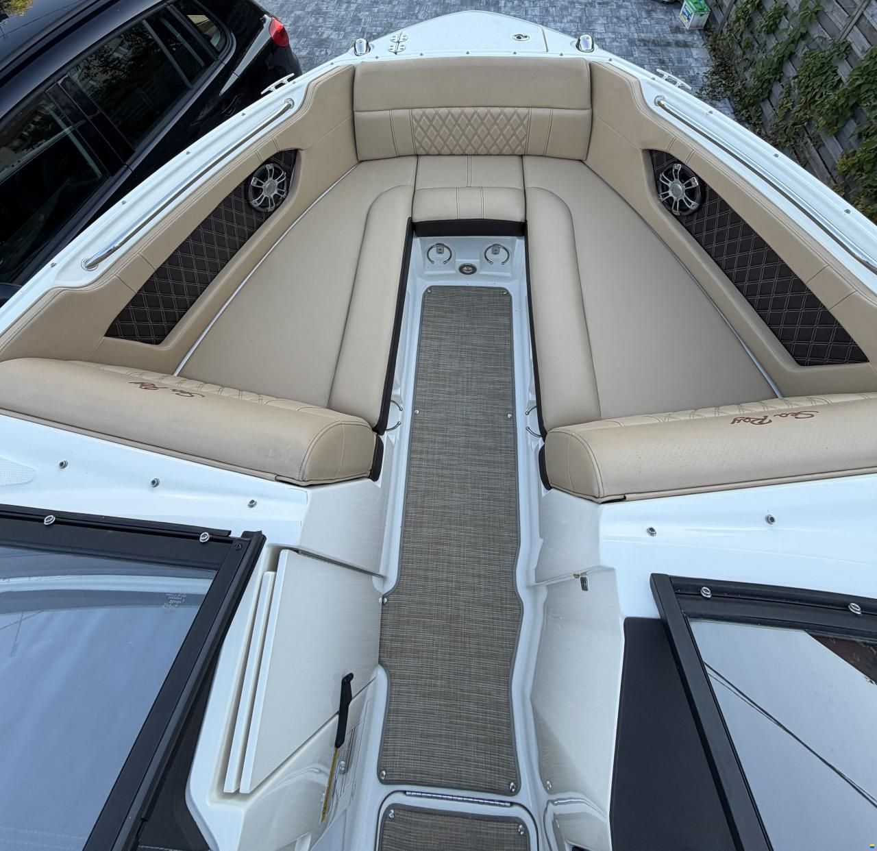 Sea Ray SLX230