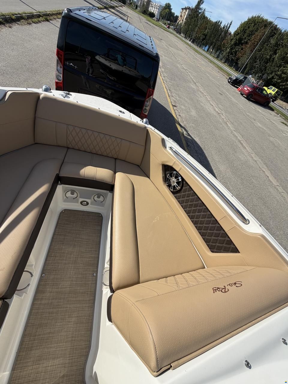 Sea Ray SLX230