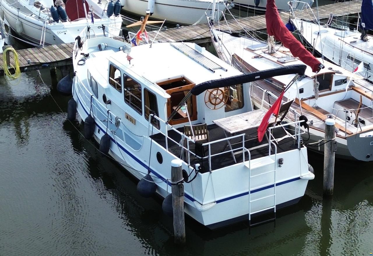 Linssen - Sint Jozef Vlet 950 Salon AK