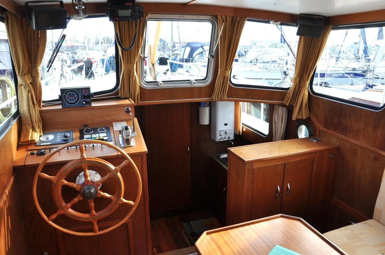 Linssen - Sint Jozef Vlet 950 Salon AK