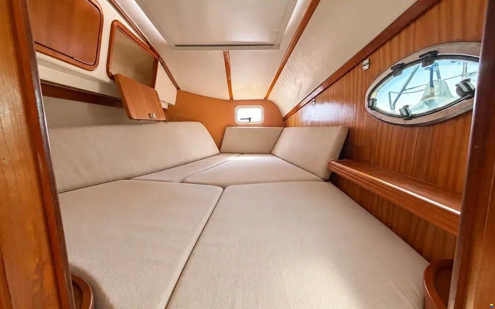 Charter Cats Prowler 48