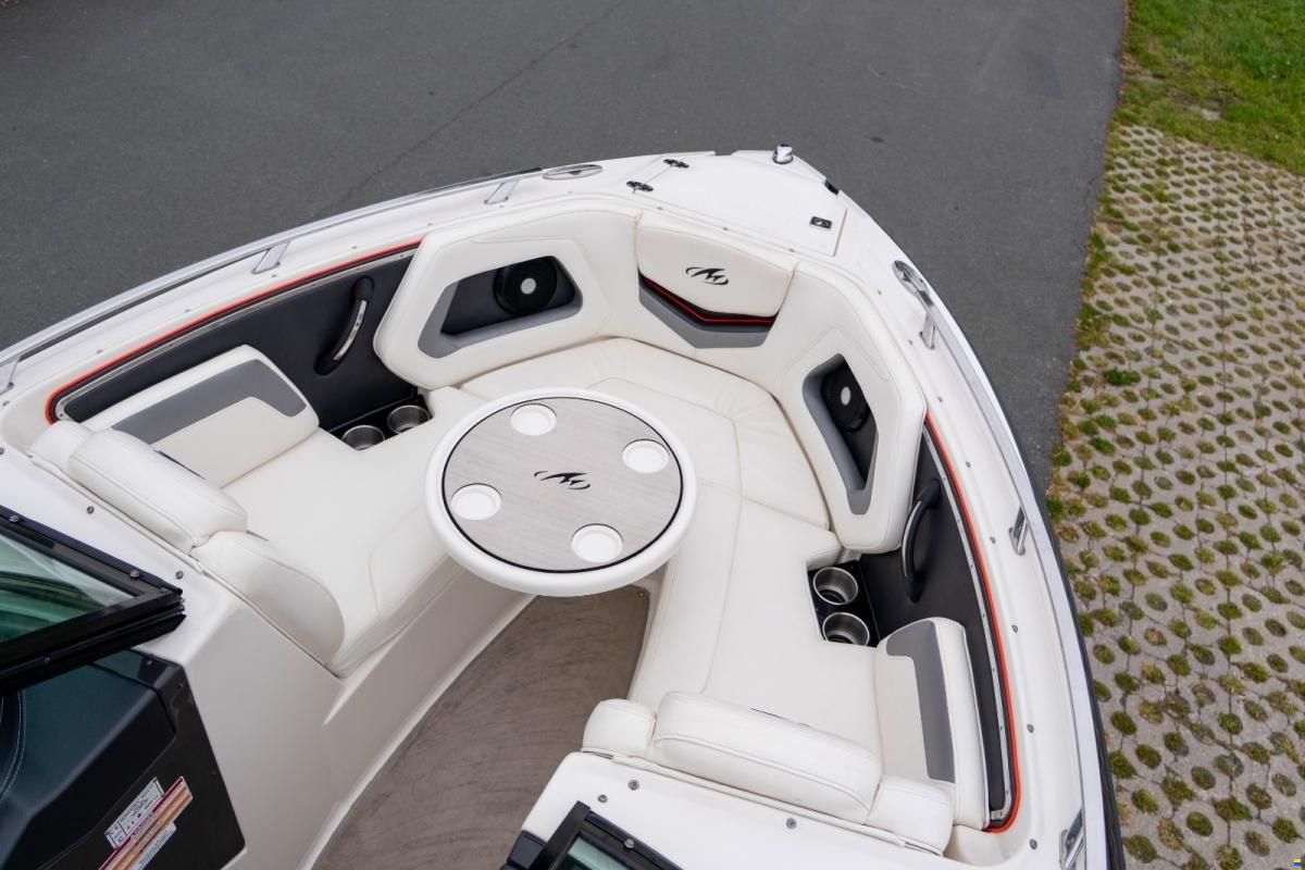 Monterey 238 Super Sport