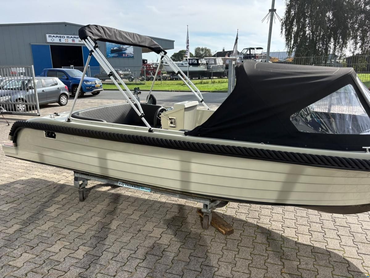 Reest Sloep 555 Tender
