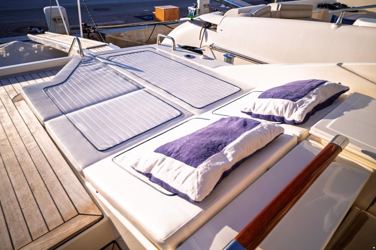 Cantieri di Sarnico 65 HT