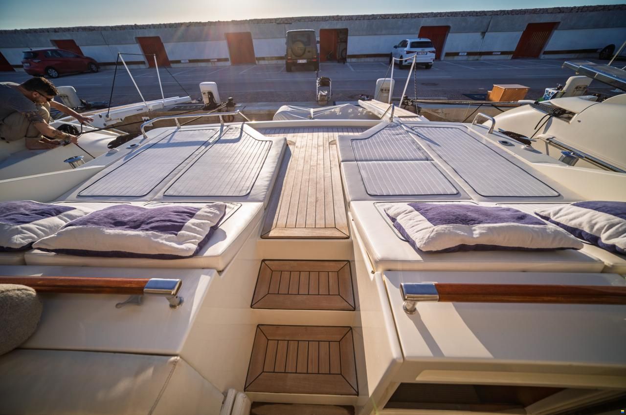 Cantieri di Sarnico 65 HT