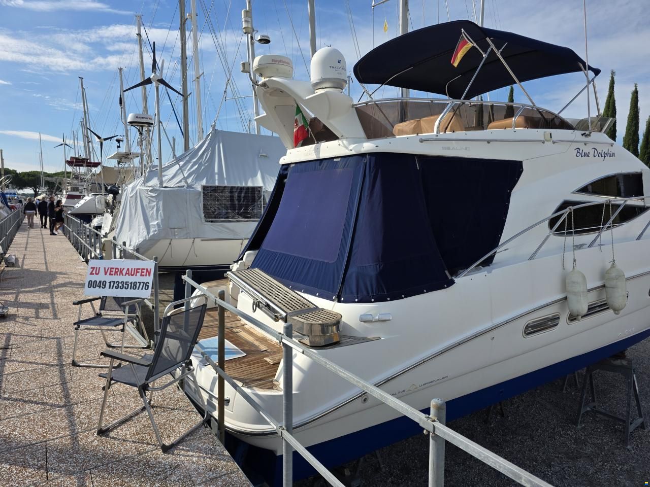 Sealine F42/5