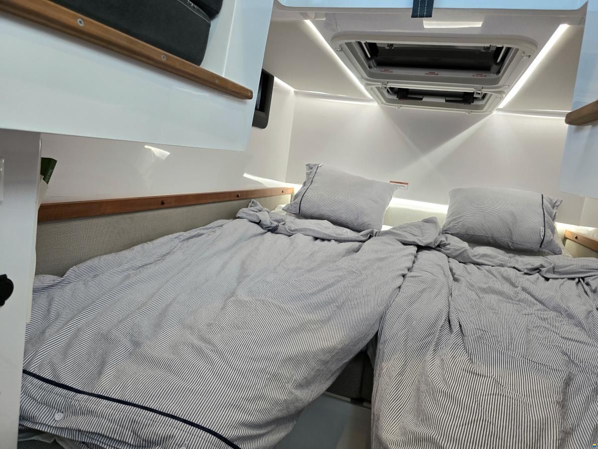 Axopar 37 XC Aft Cabin 2x300hk Mercury Verado X