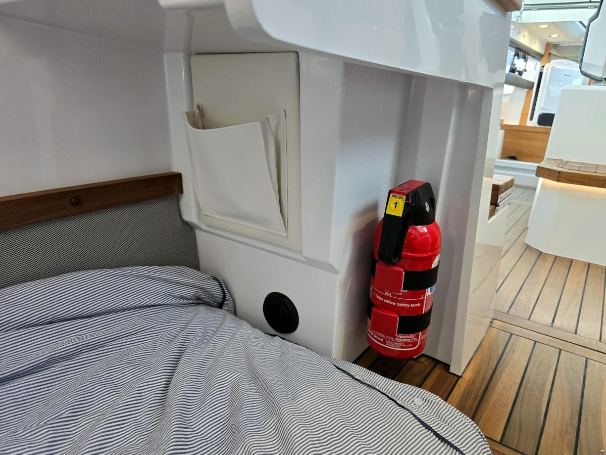 Axopar 37 XC Aft Cabin 2x300hk Mercury Verado X
