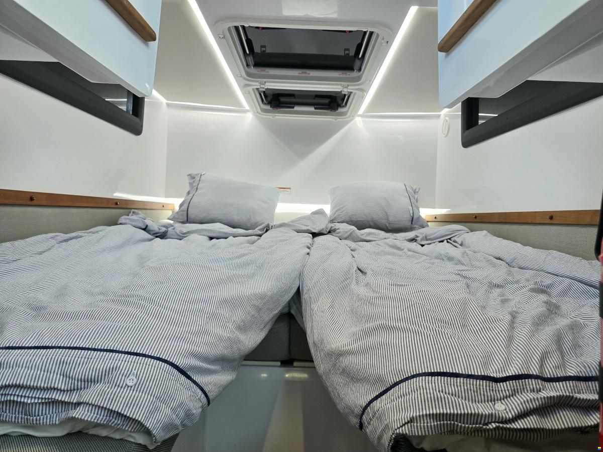 Axopar 37 XC Aft Cabin 2x300hk Mercury Verado X