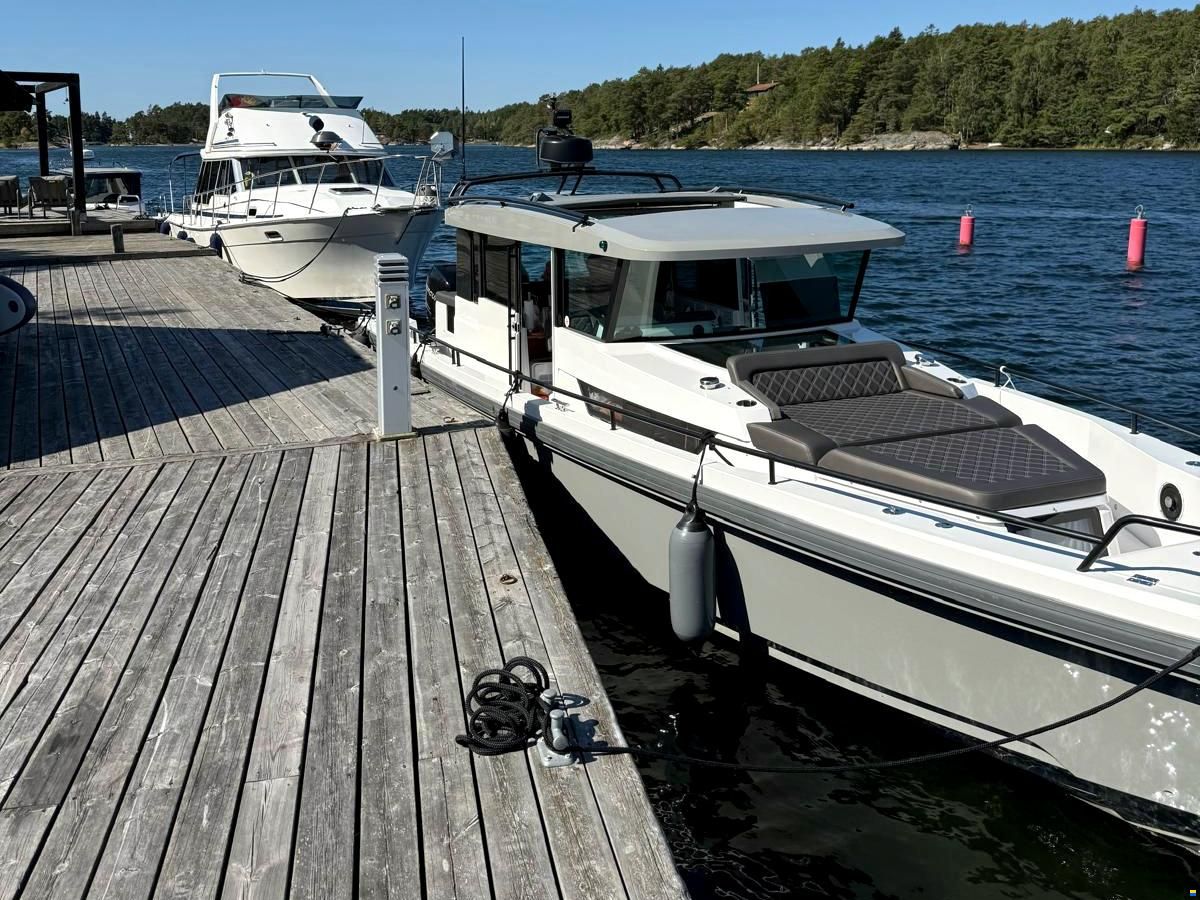 Axopar 37 XC Aft Cabin 2x300hk Mercury Verado X