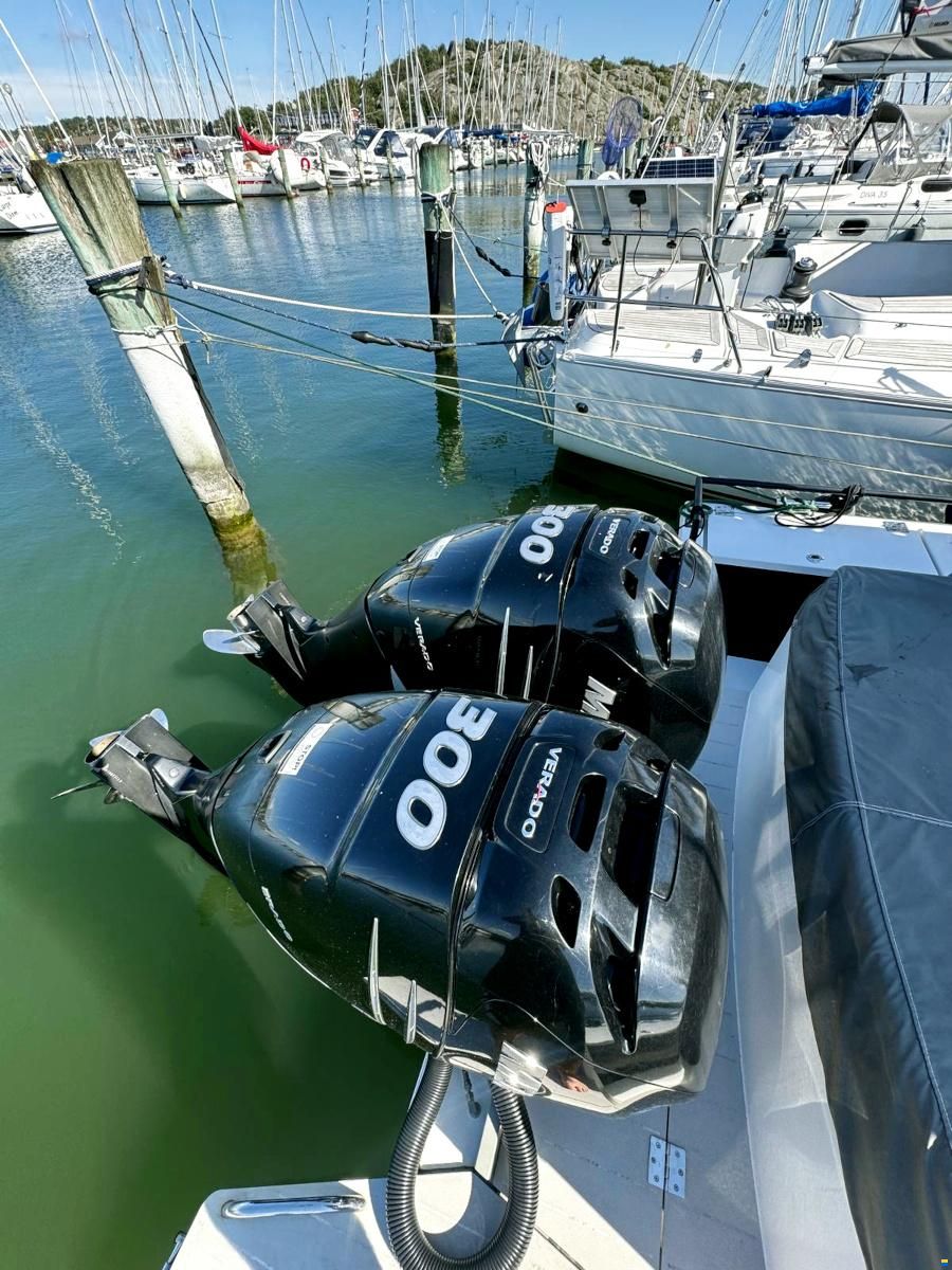 Axopar 37 XC Aft Cabin 2x300hk Mercury Verado X