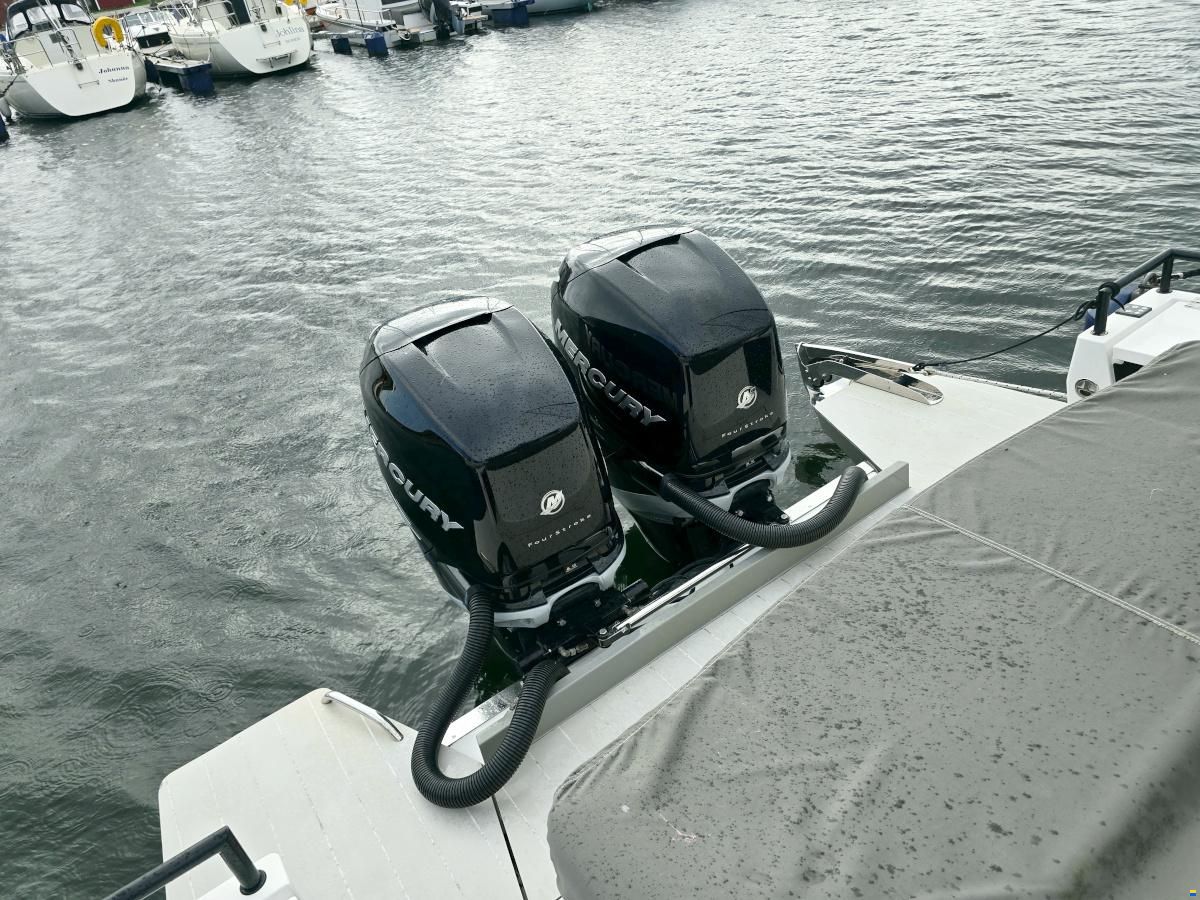 Axopar 37 XC Aft Cabin 2x300hk Mercury Verado X