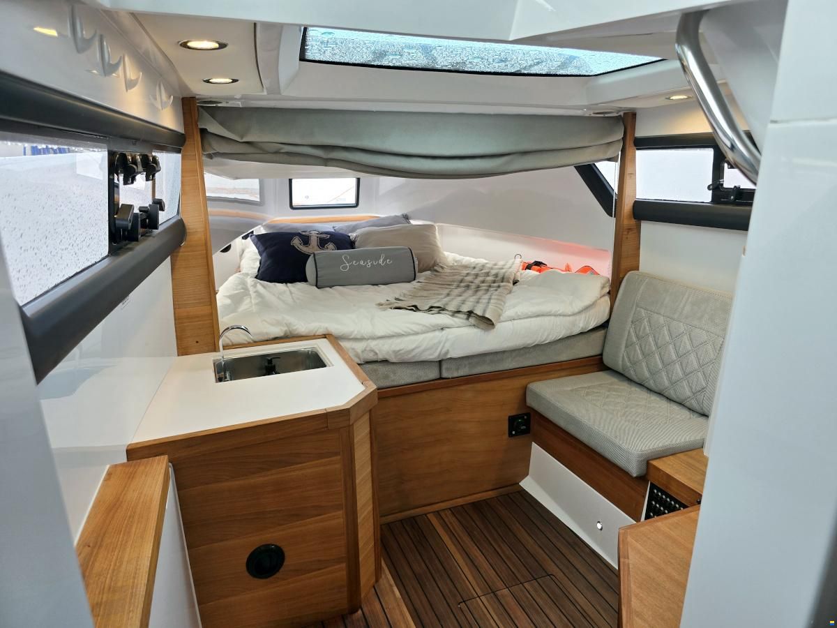Axopar 37 XC Aft Cabin 2x300hk Mercury Verado X