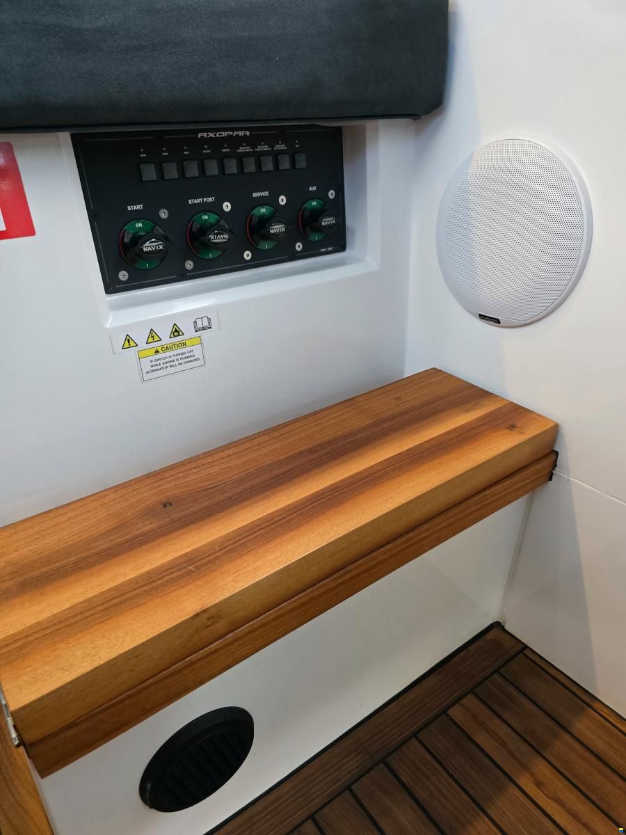 Axopar 37 XC Aft Cabin 2x300hk Mercury Verado X