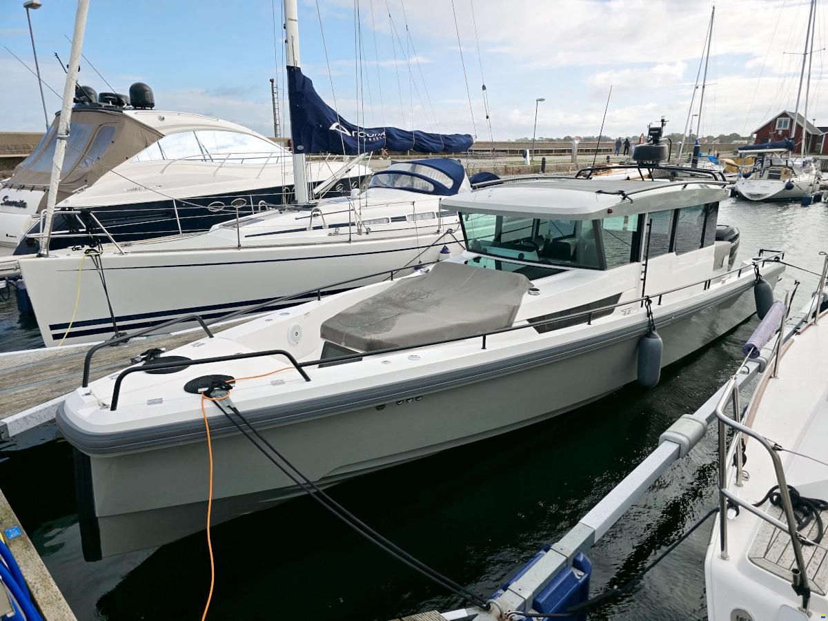 Axopar 37 XC Aft Cabin 2x300hk Mercury Verado X