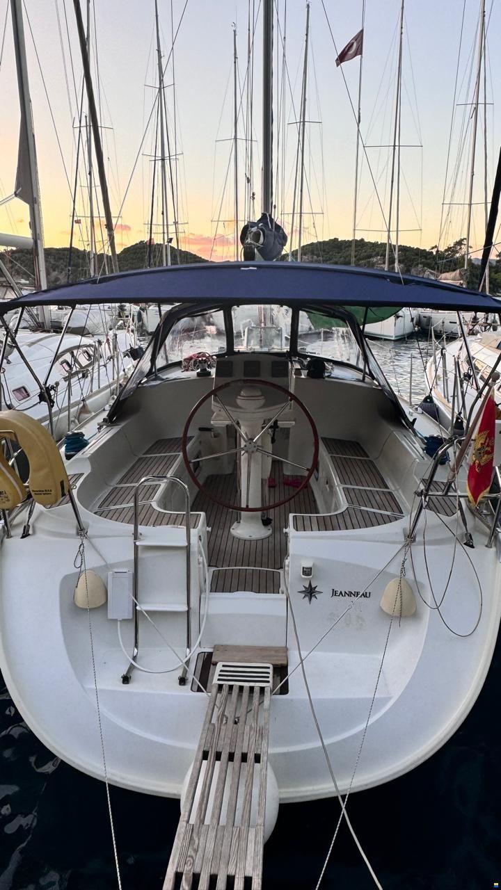 Jeanneau Sun Odyssey 37 Legend