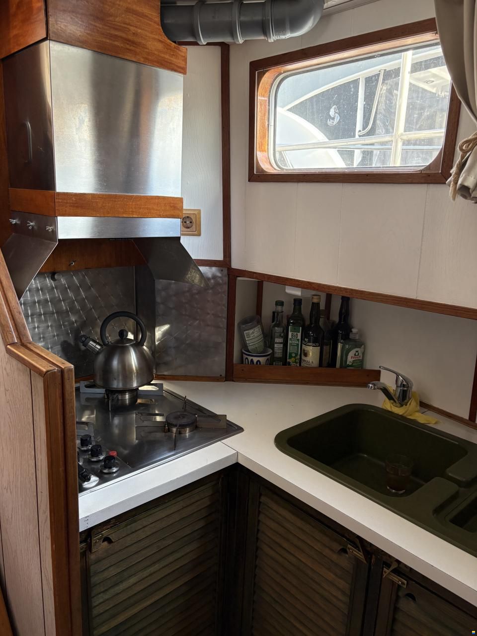 Wohnschiff