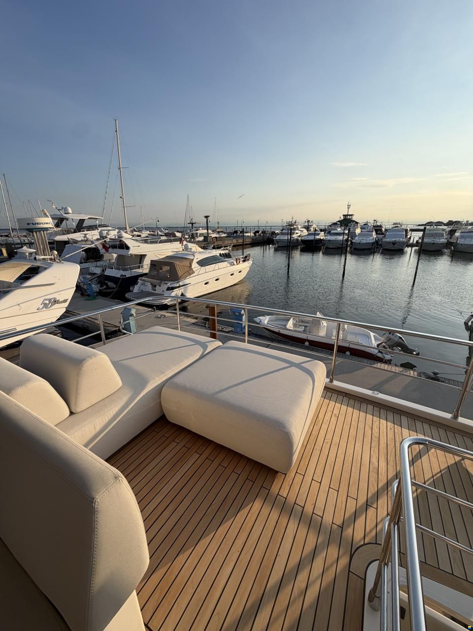 Absolute Navetta 52