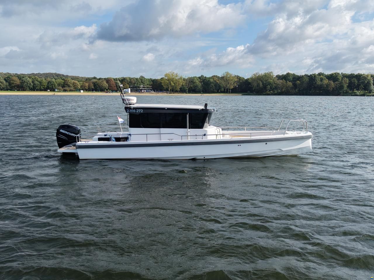 Axopar 28 Cabin