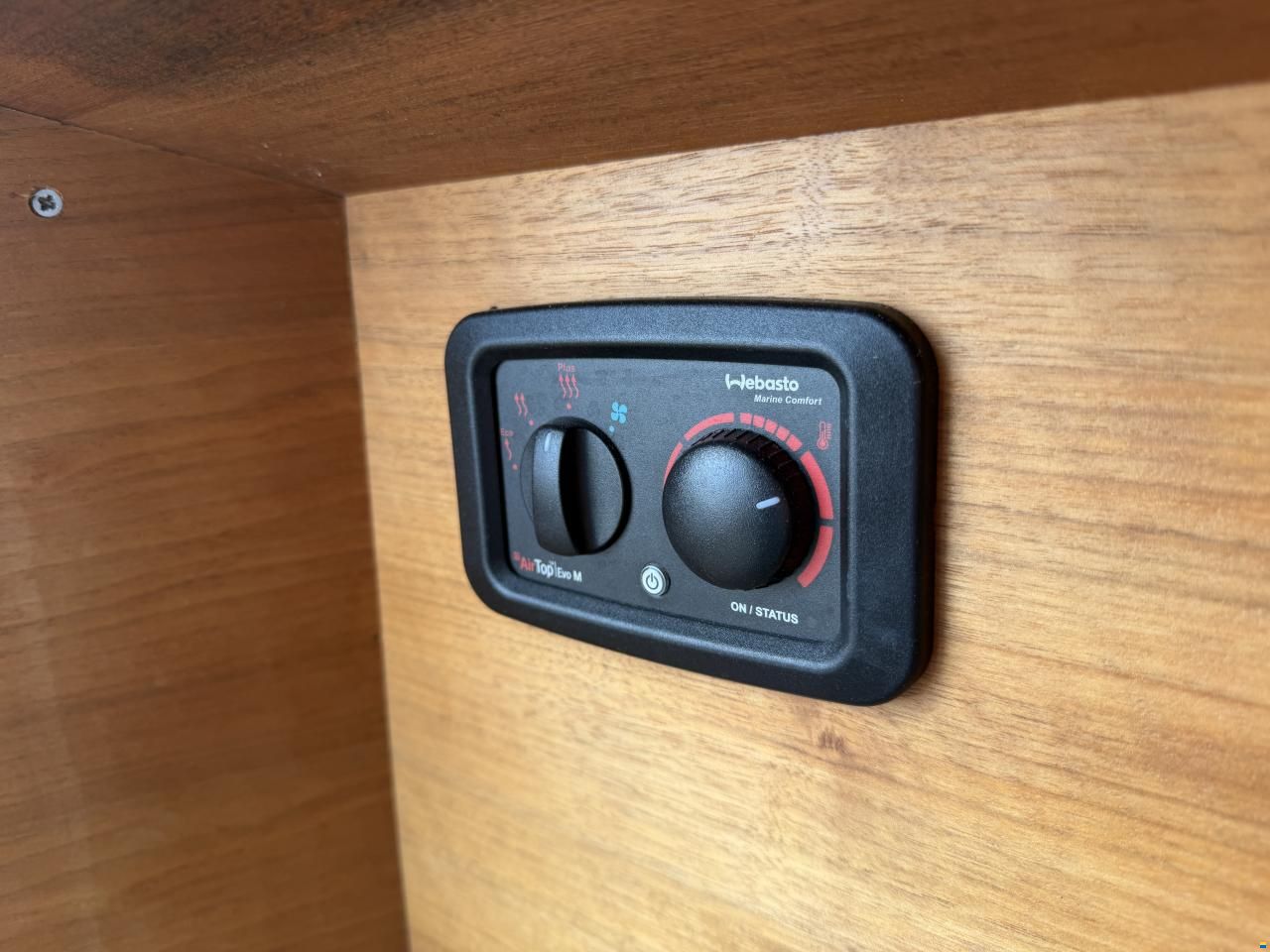 Axopar 28 Cabin