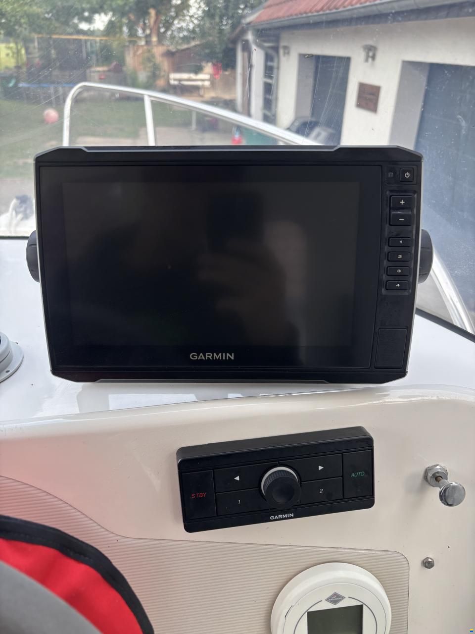 Quicksilver Pilothouse 500