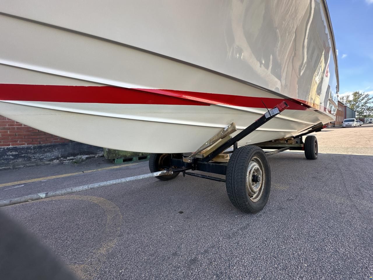 Chris Craft Lancer 23
