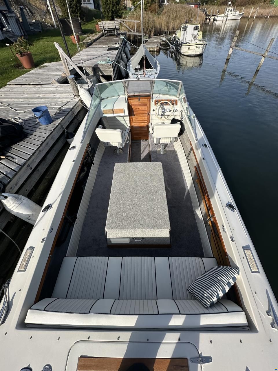 Chris Craft Lancer 23