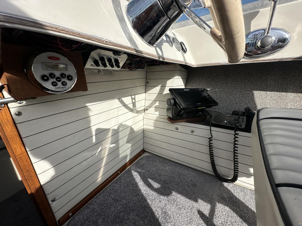 Chris Craft Lancer 23