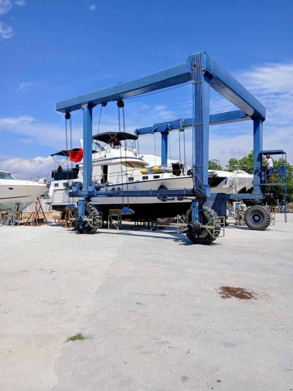 AMS Marine Trawler 39