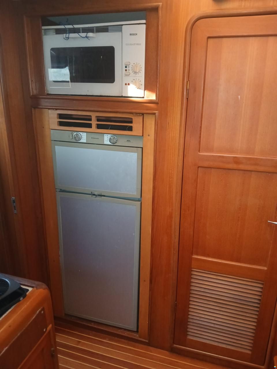 AMS Marine Trawler 39
