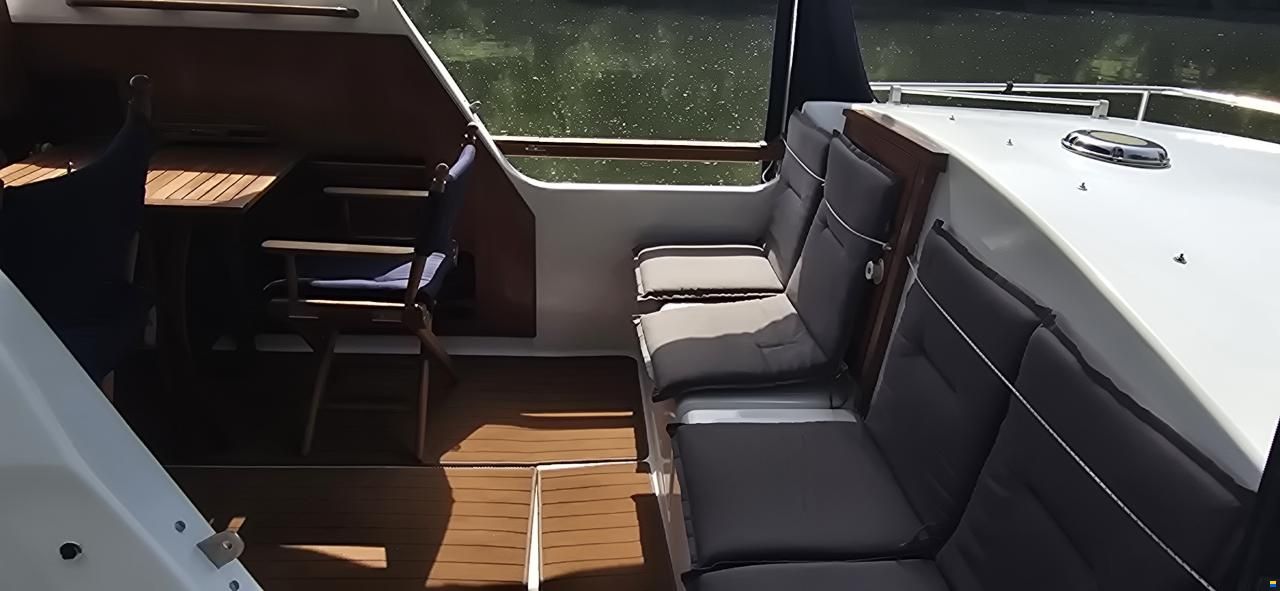 Amerglass 32 AK