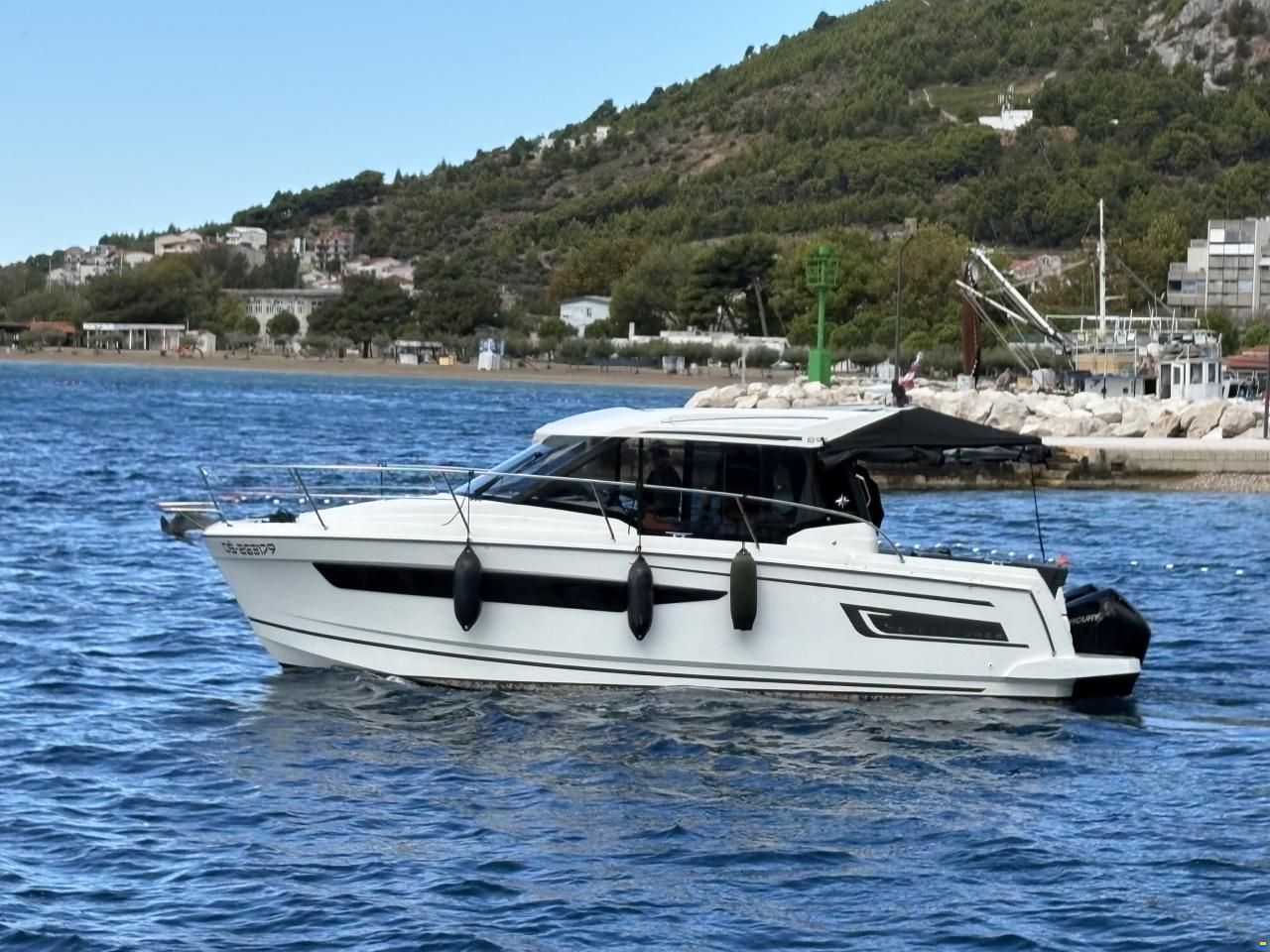 Jeanneau Merry Fisher 895