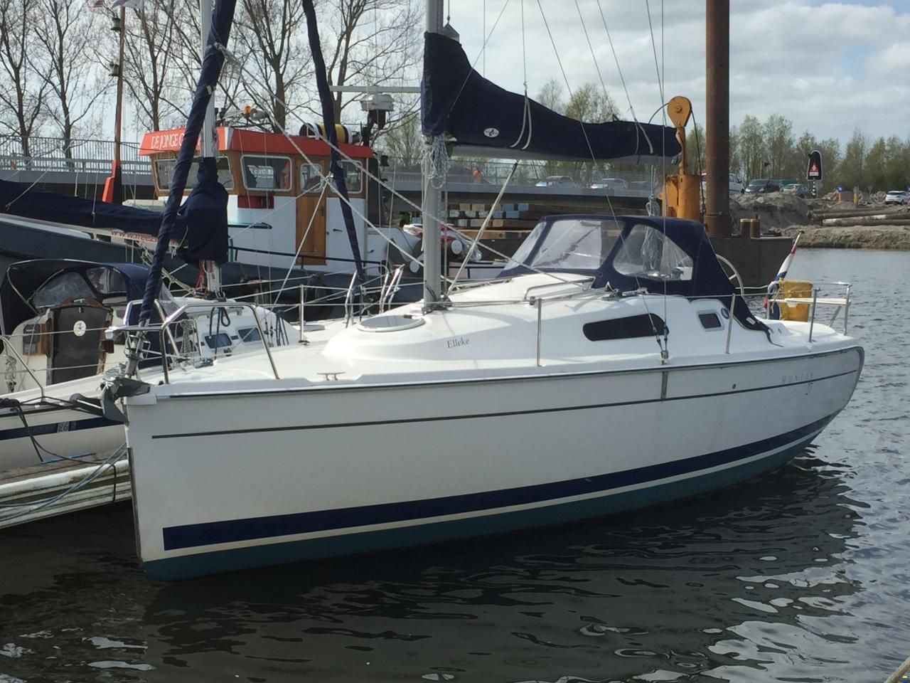 Hunter 27
