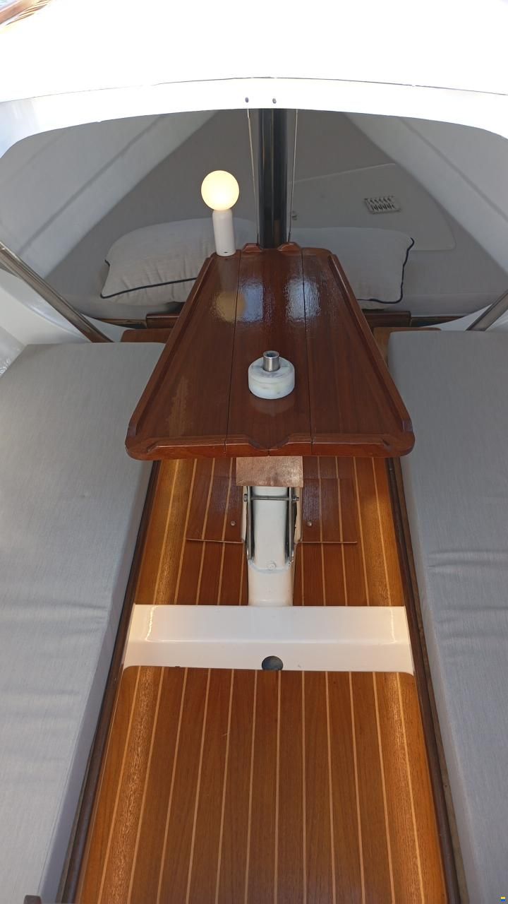Beneteau First Class 8