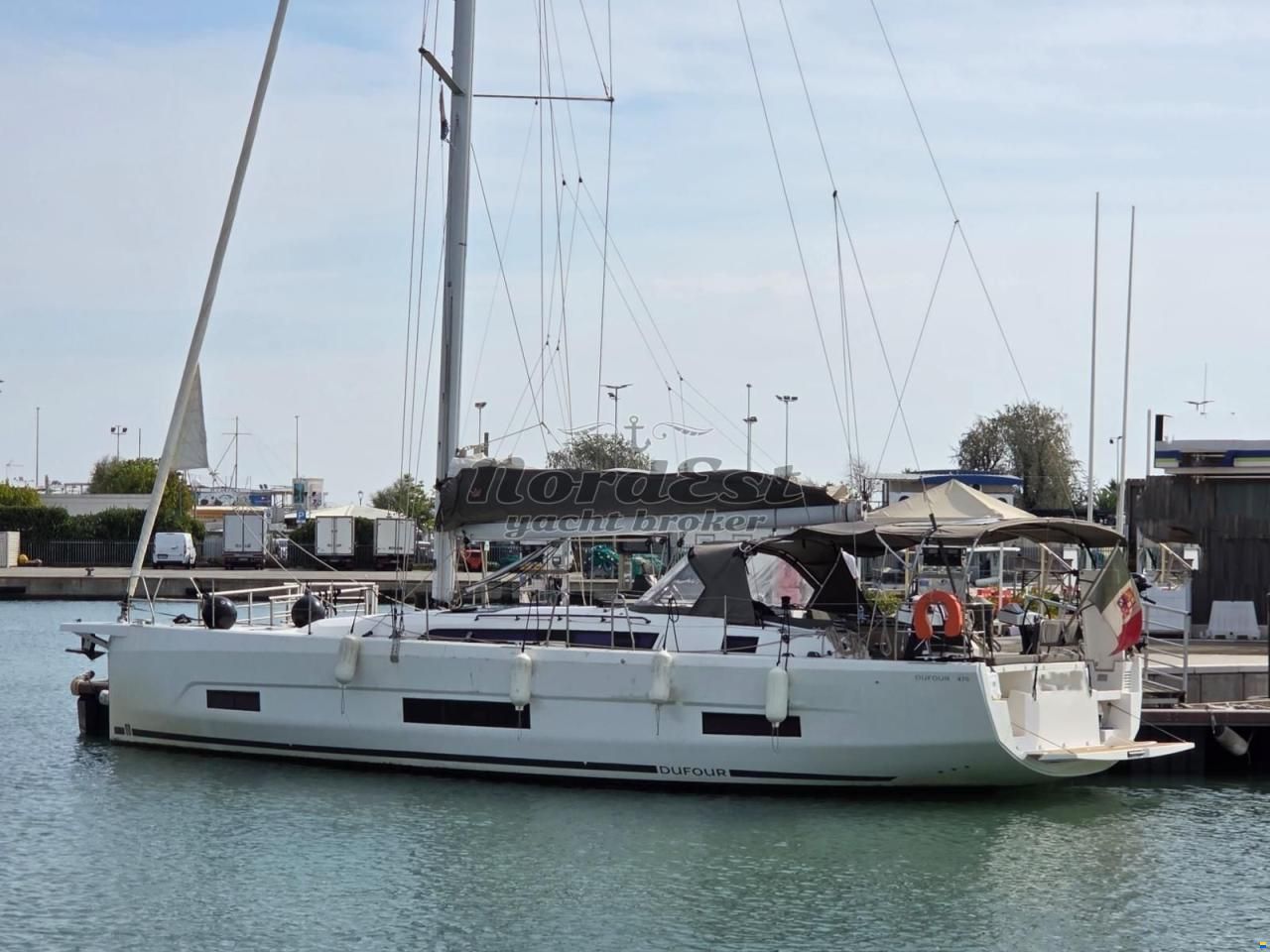 Dufour 470