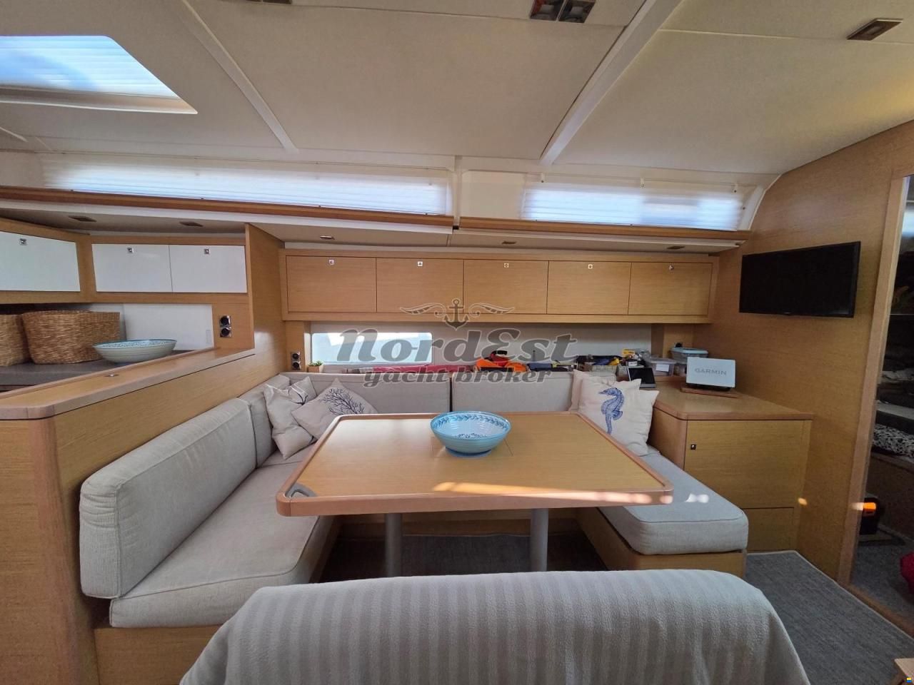 Dufour 470