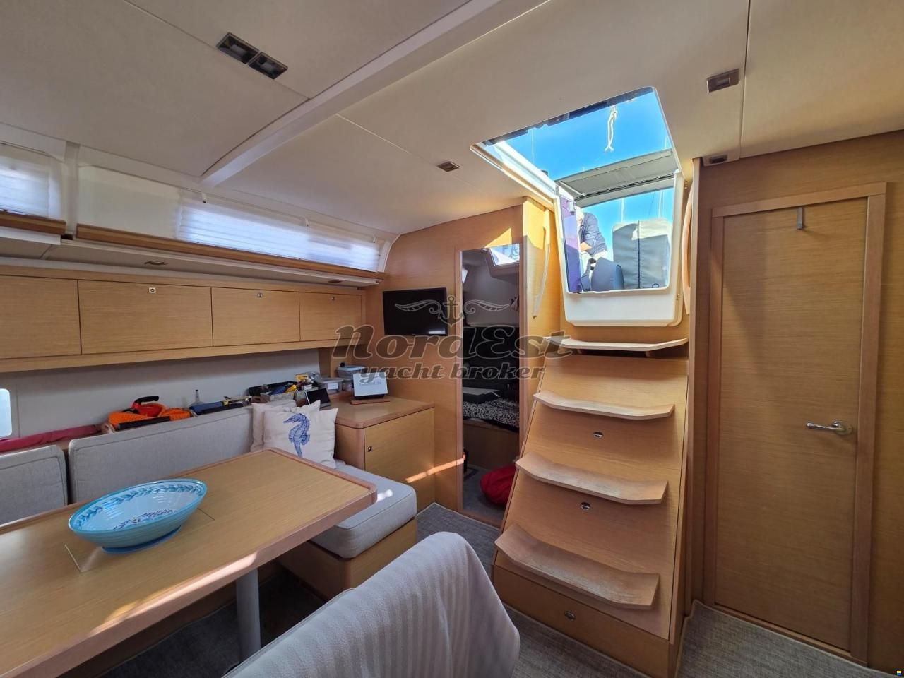 Dufour 470